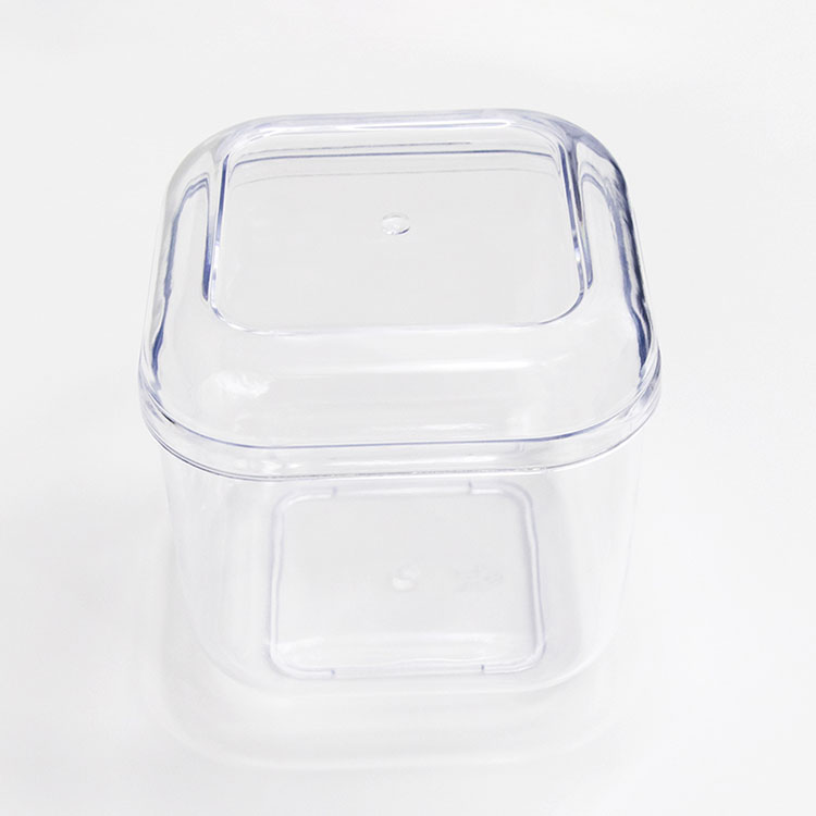 Runda matlådor i plast